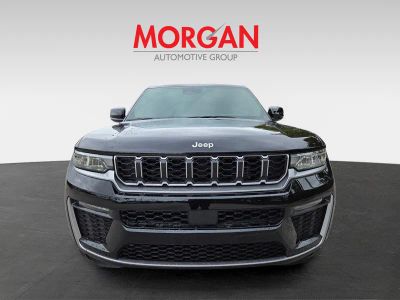 2026 Jeep Grand Cherokee — side profile view