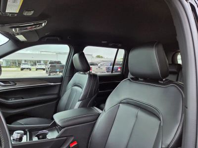 2026 Jeep Grand Cherokee — photo 11 view