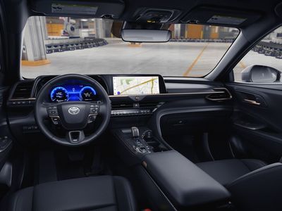 2026 Toyota Crown Signia — photo 19 view