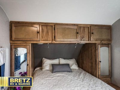2019 Coachmen RV Freedom Express Ultra Lite - Photo 12