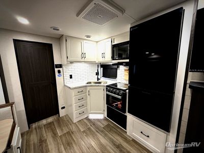 2026 Venture RV SportTrek - Photo 11