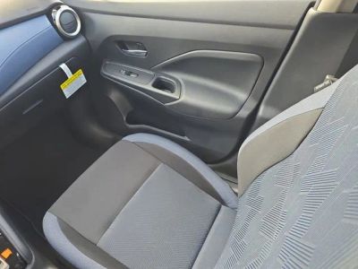 2025 Nissan Versa — photo 15 view