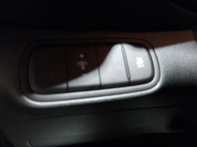 2025 Hyundai Venue - Photo 13