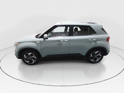 2025 Hyundai Venue - Photo 4