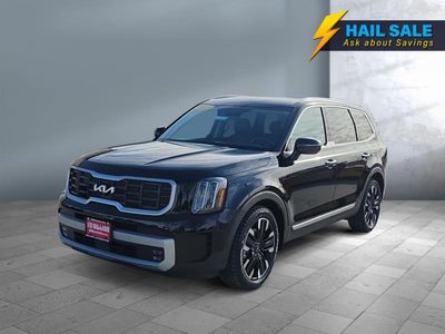 2023 Kia Telluride — front three-quarter view