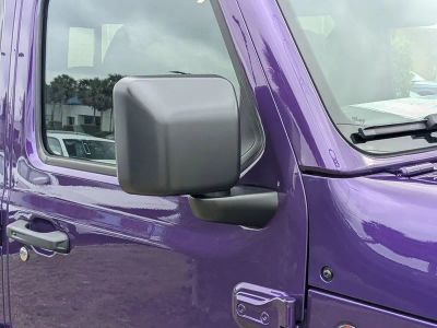 2026 Jeep Gladiator — photo 10 view