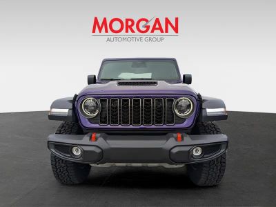 2026 Jeep Gladiator — photo 8 view