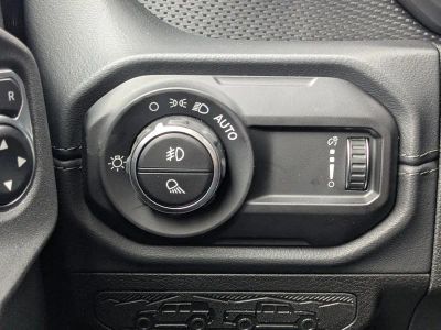 2026 Jeep Gladiator — photo 20 view