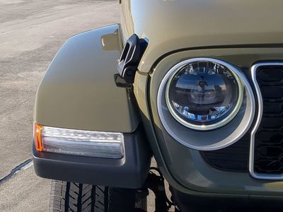 2026 Jeep Wrangler — photo 10 view