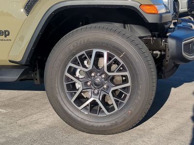 2026 Jeep Wrangler — photo 11 view