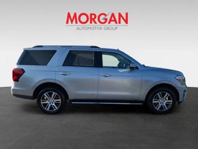2022 Ford Expedition — side profile view