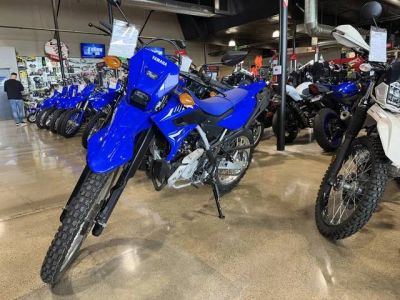 2026 Yamaha WR125R — front three-quarter view