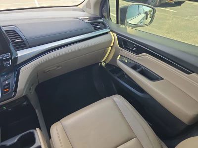 2022 Honda Odyssey — photo 12 view