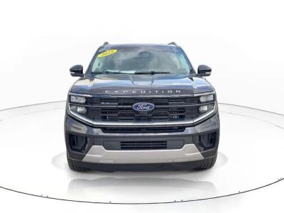 2025 Ford Expedition Max — side profile view