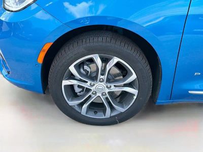 2026 Chrysler Pacifica — photo 43 view