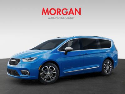 2026 Chrysler Pacifica — side profile view