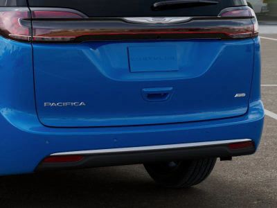 2026 Chrysler Pacifica — photo 13 view