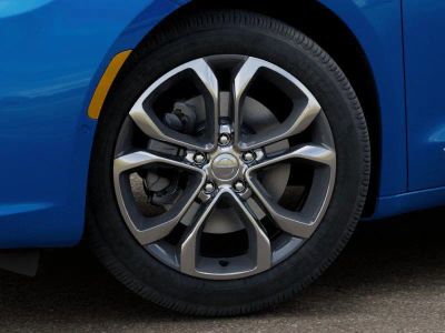 2026 Chrysler Pacifica — photo 8 view