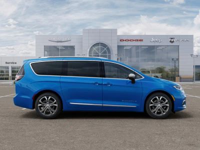 2026 Chrysler Pacifica — photo 21 view