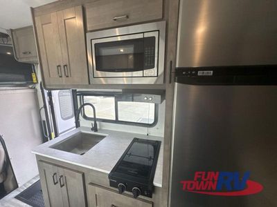 2026 Gulf Stream RV Yellowstone - Photo 29