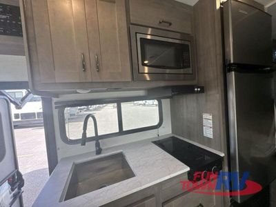 2026 Gulf Stream RV Yellowstone - Photo 24