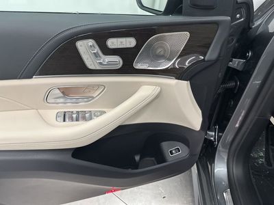 2026 Mercedes-Benz GLS - Photo 45