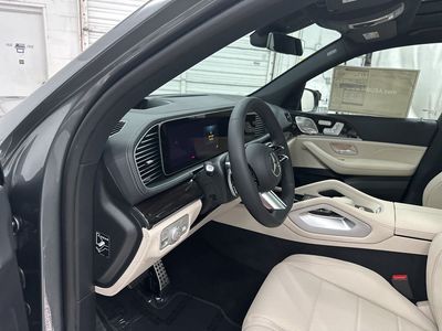 2026 Mercedes-Benz GLS - Photo 9