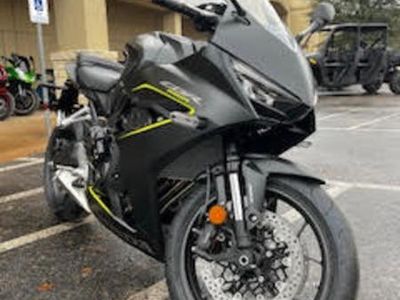 2026 Honda CBR650RACT - Photo 4