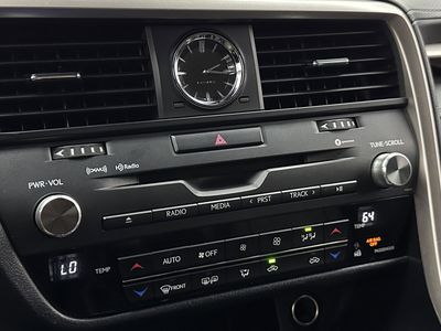 2017 Lexus RX - Photo 17