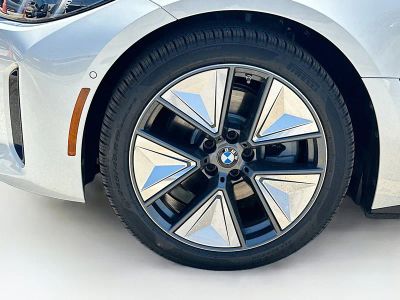 2026 BMW i4 — photo 25 view