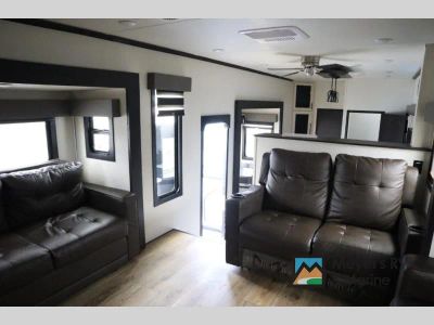 2025 Forest River RV Sabre - Photo 12
