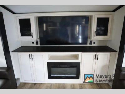 2025 Forest River RV Sabre - Photo 11