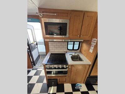 2023 Riverside RV Retro - Photo 20