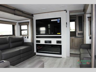 2025 Keystone RV Montana - Photo 7