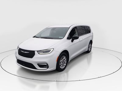 2024 Chrysler Pacifica — rear three-quarter view
