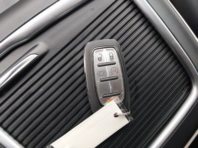 2024 Chrysler Pacifica — photo 16 view