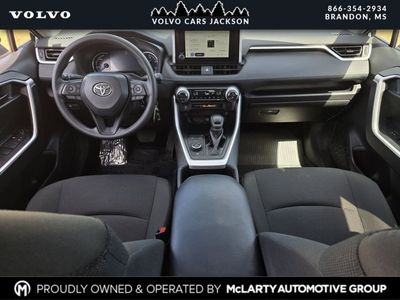 2024 Toyota RAV4 Hybrid - Photo 8
