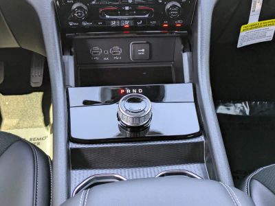 2025 Jeep Grand Cherokee — photo 18 view