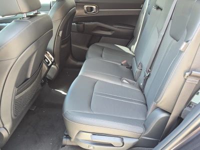 2026 Kia Sorento — photo 16 view