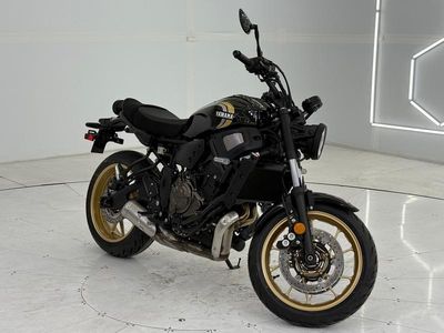 2025 Yamaha XSR700 - Photo 1