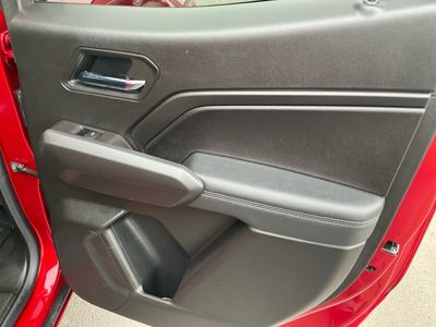 2025 GMC Canyon - Photo 19