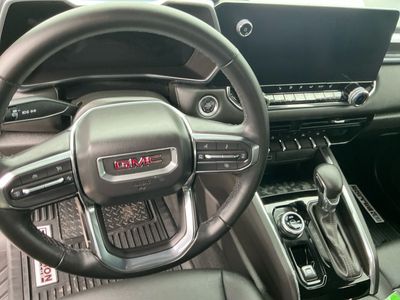 2025 GMC Canyon - Photo 14