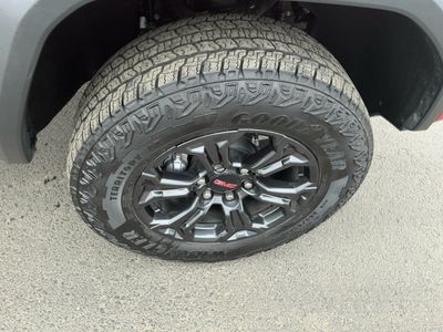 2025 GMC Canyon - Photo 22