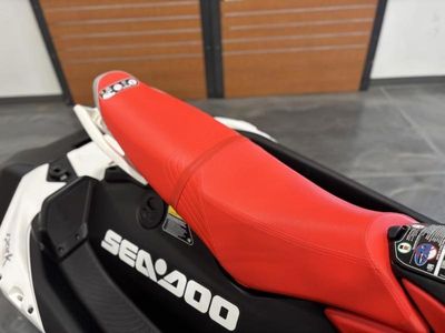 2025 Sea-Doo Spark Trixx for 3 Rotax 900 ACE - 90 iBR and Audio - Photo 13