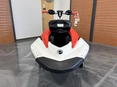 2025 Sea-Doo Spark Trixx for 3 Rotax 900 ACE - 90 iBR and Audio - Photo 3