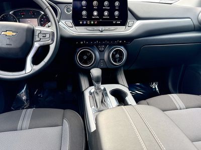 2025 Chevrolet Blazer - Photo 18