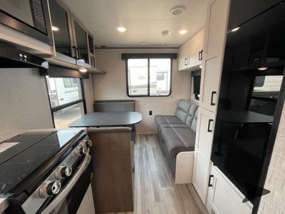 2025 Jayco Jay Flight SLX - Photo 11