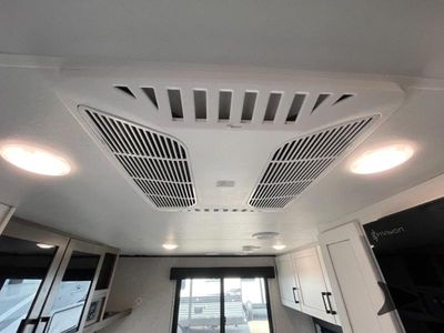 2025 Jayco Jay Flight SLX - Photo 37