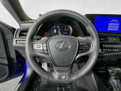 2023 Lexus ES - Photo 15