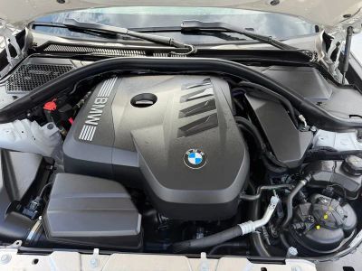 2025 BMW 3 Series — photo 12 view